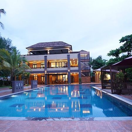 Ocean Paradise Resort Ngwesaung Ngoại thất bức ảnh